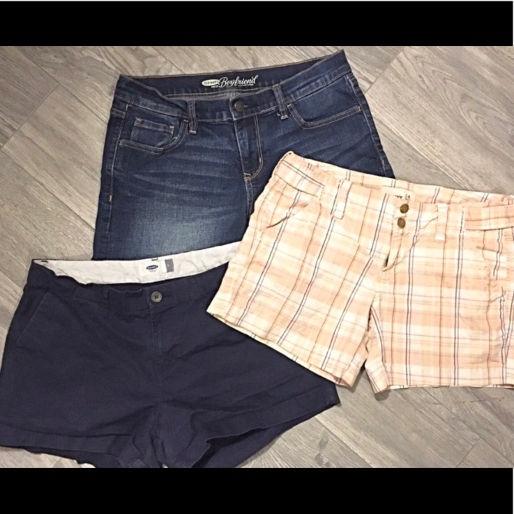Cute bundle of Boyfriend style shorts!
